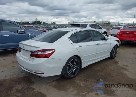 2017 Honda Accord Sport z USA, uszkodzony, nr VIN 1HGCR2F67HA022403